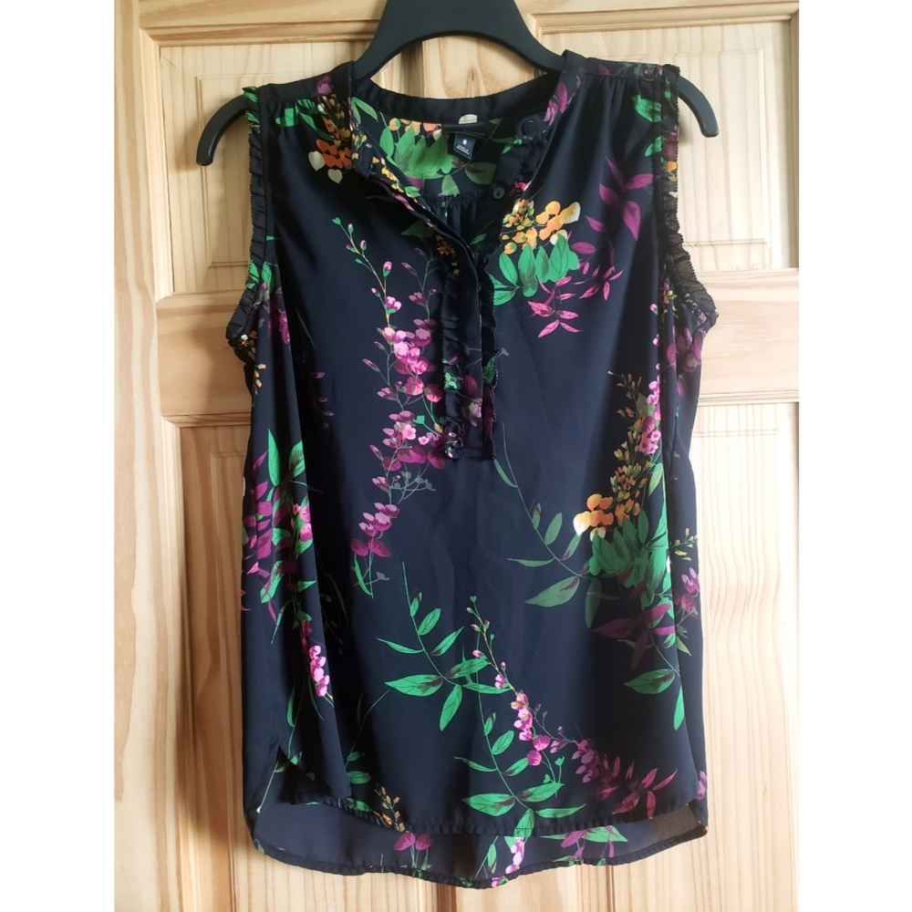 Worthington Black Floral Sleeveless V-Neck Blouse